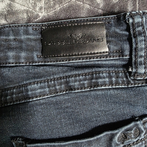 Womans High Rise Straight LEG Jeans - Black - Picture 7 of 7